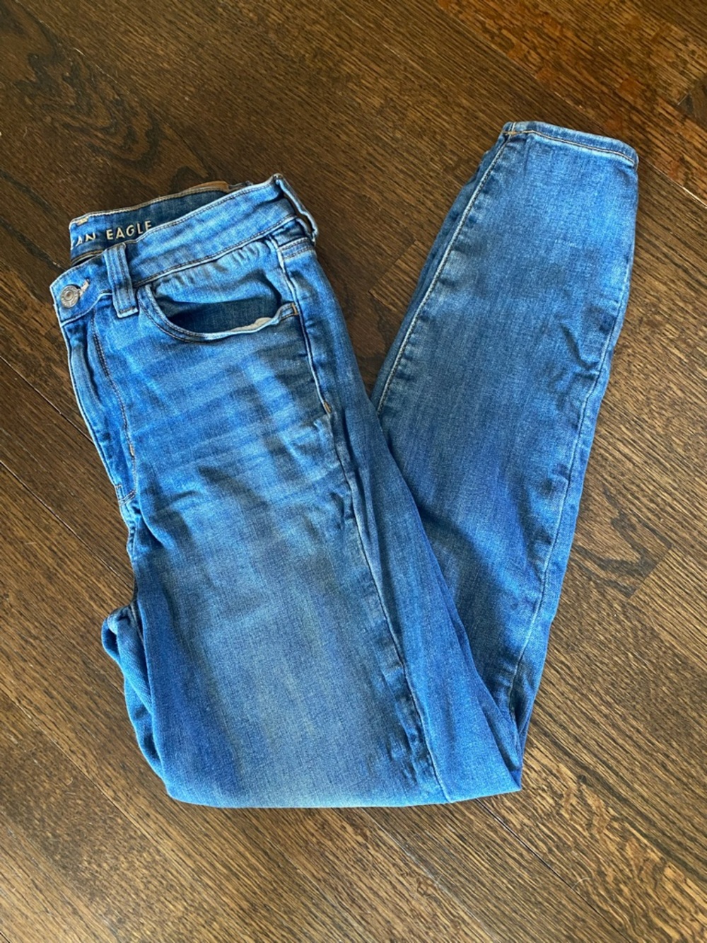 American Eagle Outfitters Skinny Jeans in Mid Blue Wash